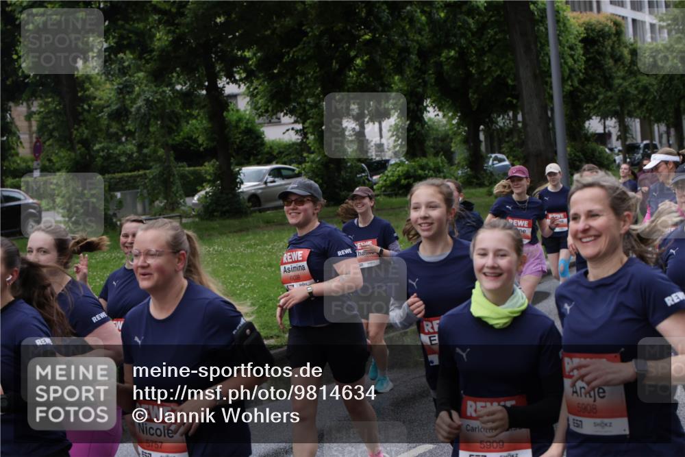 14.06.2026 - REWE Women's Run Jannik Wohlers http://msf.ph/oto/9814634 14.06.2026 10:41:33 Laufen 5757, 6038, 5909, 5908, 67 meine-sportfotos.de