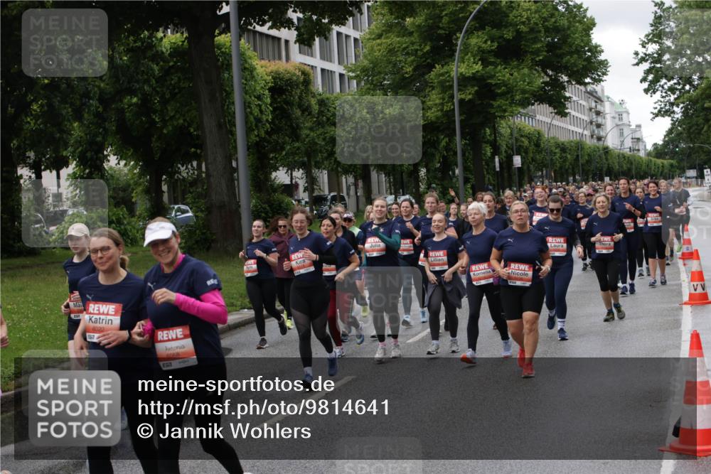 14.06.2026 - REWE Women's Run Jannik Wohlers http://msf.ph/oto/9814641 14.06.2026 10:41:35 Laufen 1577, 6022, 6068 meine-sportfotos.de