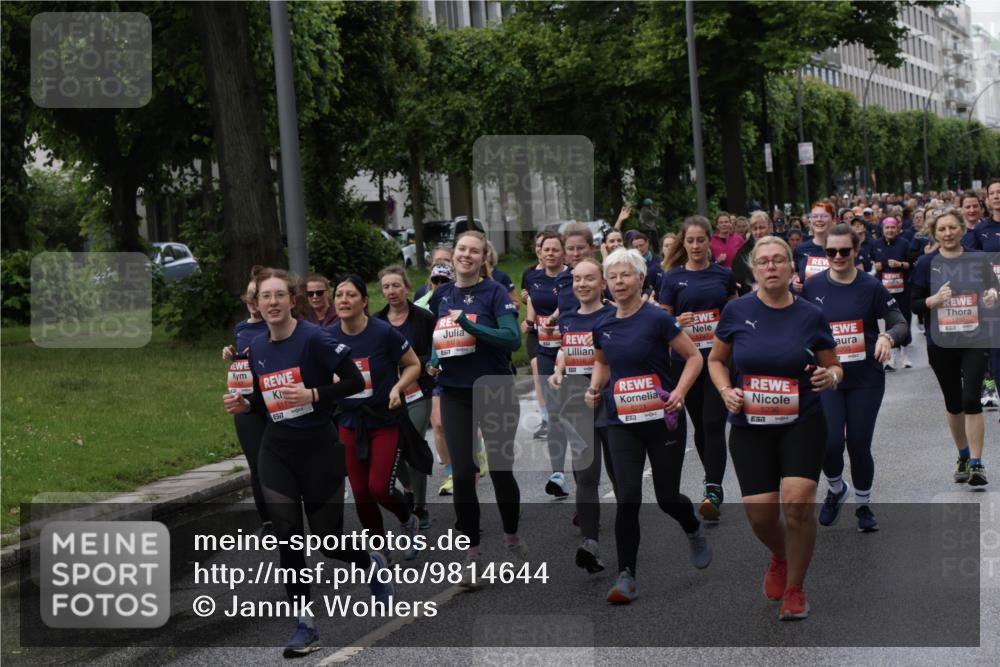 14.06.2026 - REWE Women's Run Jannik Wohlers http://msf.ph/oto/9814644 14.06.2026 10:41:36 Laufen 5119, 7, 5116, 5221, 57, 5236 meine-sportfotos.de