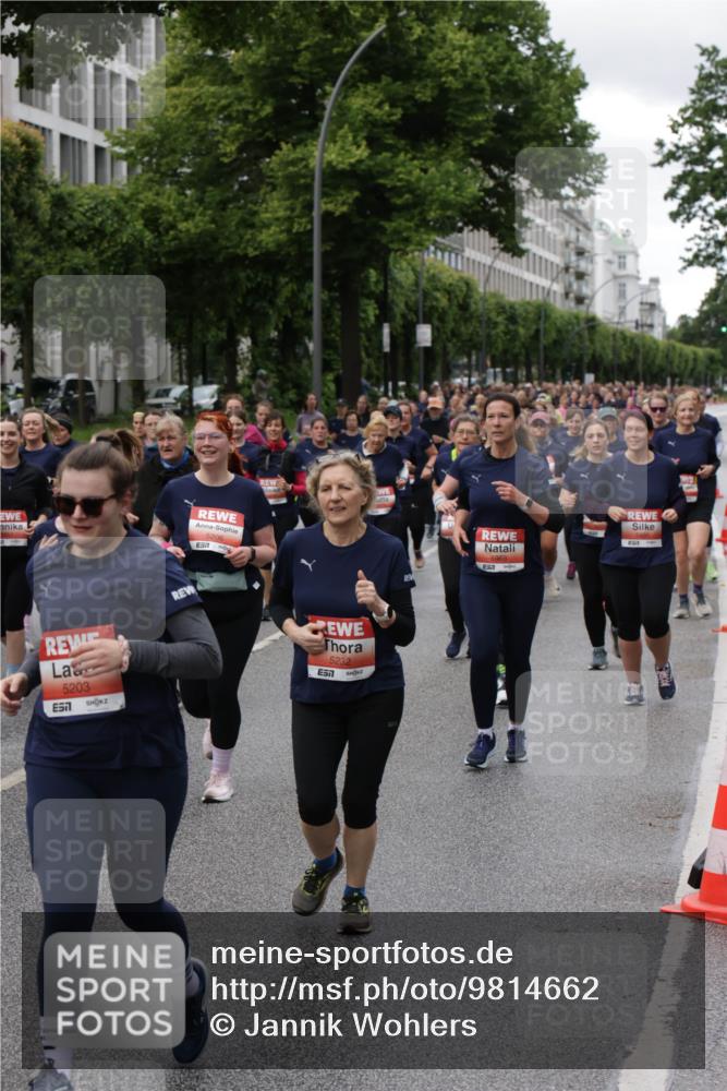 14.06.2026 - REWE Women's Run Jannik Wohlers http://msf.ph/oto/9814662 14.06.2026 10:41:39 Laufen 5206, 5203, 57, 5232, 57 meine-sportfotos.de