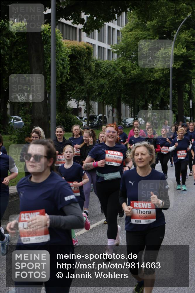 14.06.2026 - REWE Women's Run Jannik Wohlers http://msf.ph/oto/9814663 14.06.2026 10:41:39 Laufen 6203, 5206, 5232, 57 meine-sportfotos.de