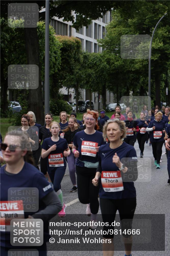 14.06.2026 - REWE Women's Run Jannik Wohlers http://msf.ph/oto/9814666 14.06.2026 10:41:39 Laufen 6203, 5808, 5206, 7, 5232, 657 meine-sportfotos.de