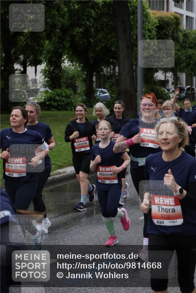 14.06.2026 - REWE Women's Run Jannik Wohlers http://msf.ph/oto/9814668 14.06.2026 10:41:40 Laufen 5947, 5852, 5808, 51, 5206, 7, 5232, 657 meine-sportfotos.de