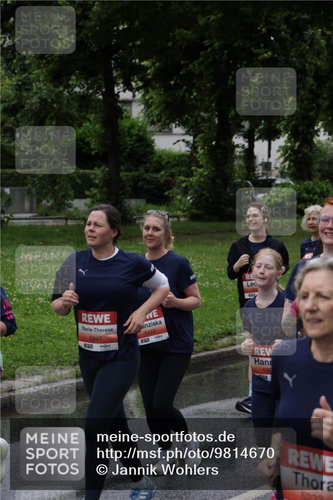 14.06.2026 - REWE Women's Run Jannik Wohlers http://msf.ph/oto/9814670 14.06.2026 10:41:41 Laufen 5947, 5423, 7, 580, 5233 meine-sportfotos.de