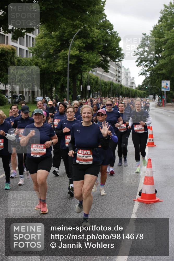 14.06.2026 - REWE Women's Run Jannik Wohlers http://msf.ph/oto/9814678 14.06.2026 10:41:44 Laufen 5903, 7, 5805 meine-sportfotos.de
