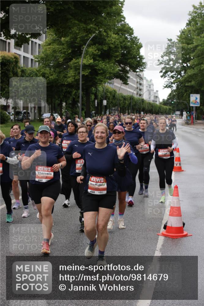 14.06.2026 - REWE Women's Run Jannik Wohlers http://msf.ph/oto/9814679 14.06.2026 10:41:44 Laufen 5903, 657, 5805 meine-sportfotos.de