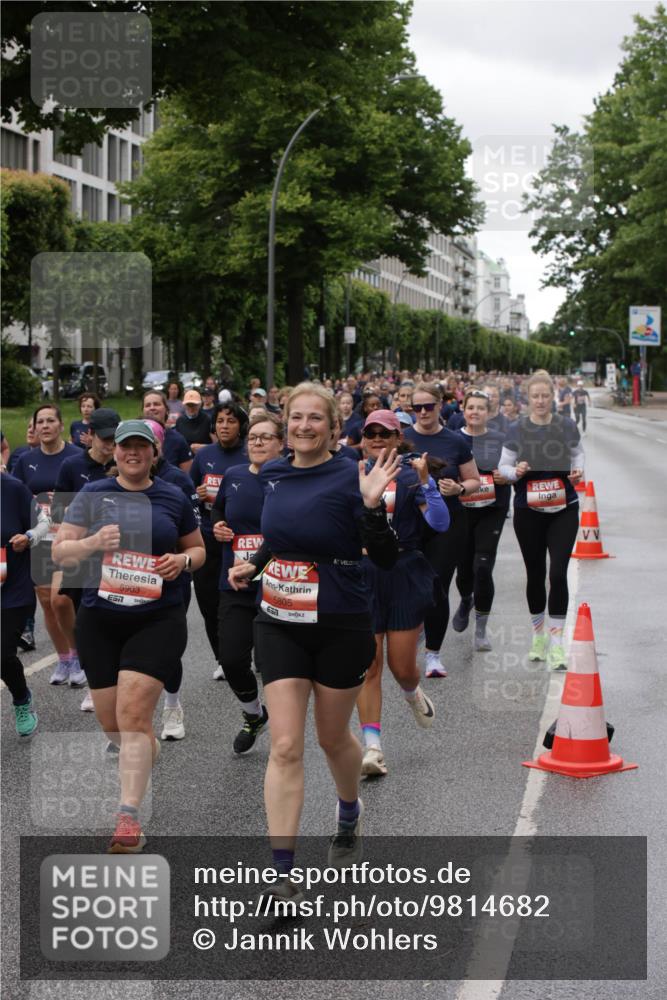 14.06.2026 - REWE Women's Run Jannik Wohlers http://msf.ph/oto/9814682 14.06.2026 10:41:44 Laufen 5903, 5805 meine-sportfotos.de