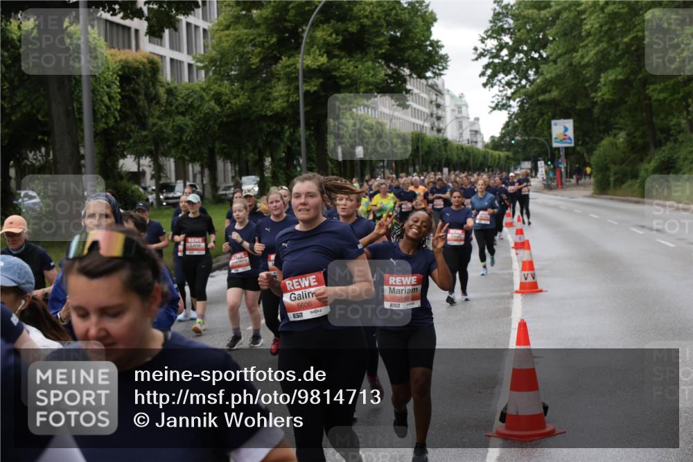 14.06.2026 - REWE Women's Run Jannik Wohlers http://msf.ph/oto/9814713 14.06.2026 10:41:48 Laufen 5606, 657, 7, 5149 meine-sportfotos.de