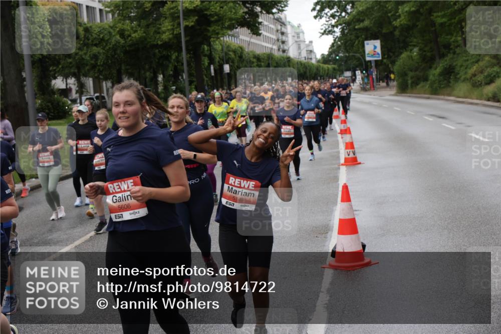 14.06.2026 - REWE Women's Run Jannik Wohlers http://msf.ph/oto/9814722 14.06.2026 10:41:49 Laufen 5606, 57, 5149, 7 meine-sportfotos.de