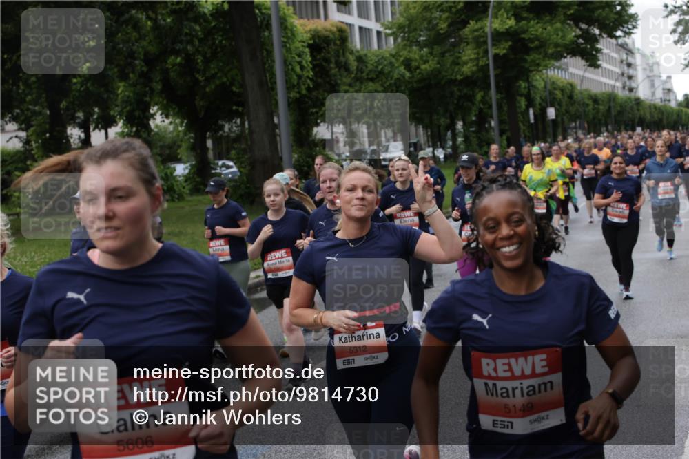 14.06.2026 - REWE Women's Run Jannik Wohlers http://msf.ph/oto/9814730 14.06.2026 10:41:50 Laufen 5606, 5312, 7, 5149 meine-sportfotos.de