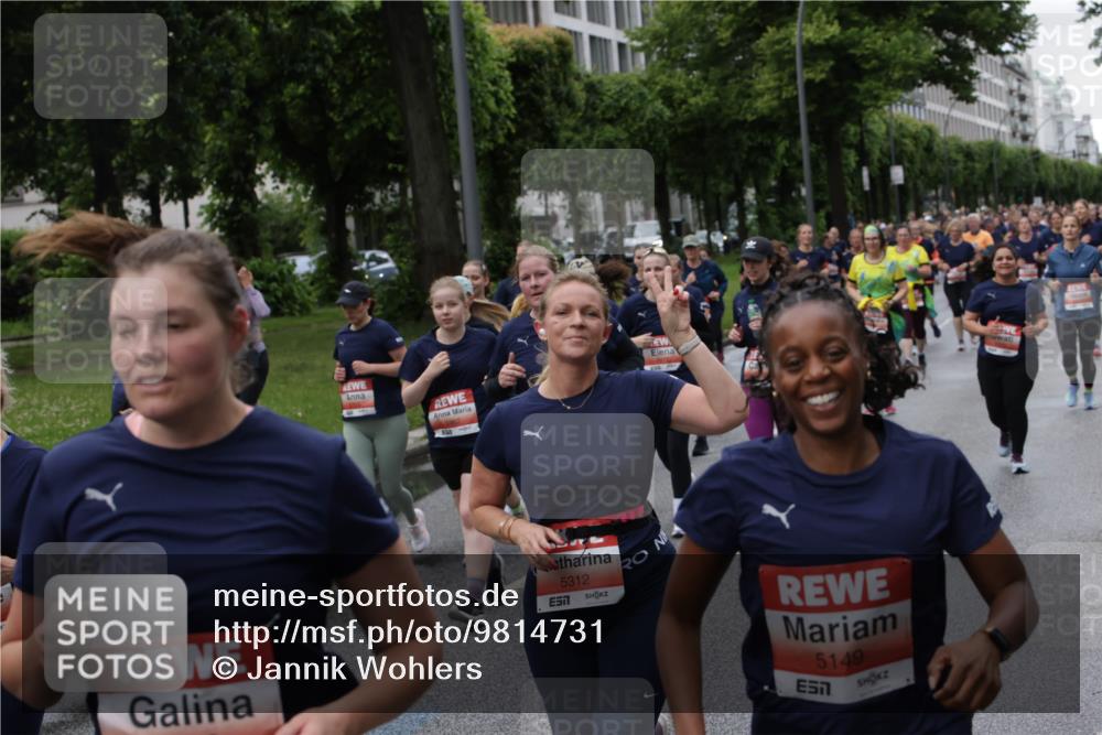 14.06.2026 - REWE Women's Run Jannik Wohlers http://msf.ph/oto/9814731 14.06.2026 10:41:50 Laufen 7, 5312, 5149, 657 meine-sportfotos.de