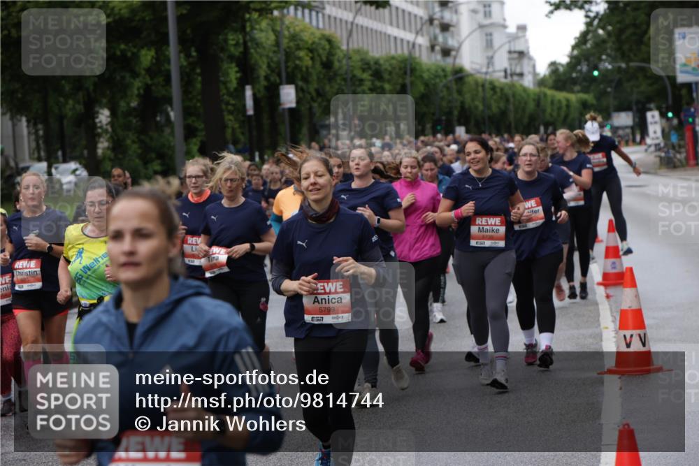 14.06.2026 - REWE Women's Run Jannik Wohlers http://msf.ph/oto/9814744 14.06.2026 10:41:55 Laufen 66, 5799, 7, 7 meine-sportfotos.de