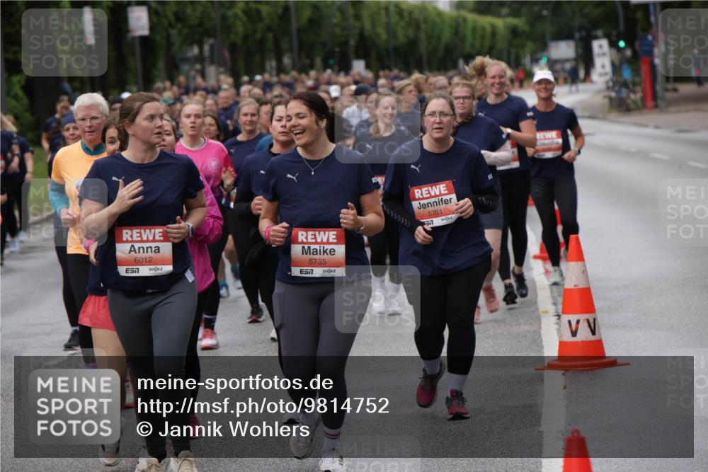 14.06.2026 - REWE Women's Run Jannik Wohlers http://msf.ph/oto/9814752 14.06.2026 10:41:57 Laufen 6012, 5735, 57, 5781, 57 meine-sportfotos.de