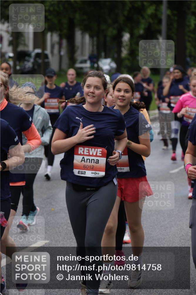 14.06.2026 - REWE Women's Run Jannik Wohlers http://msf.ph/oto/9814758 14.06.2026 10:41:59 Laufen 6012 meine-sportfotos.de