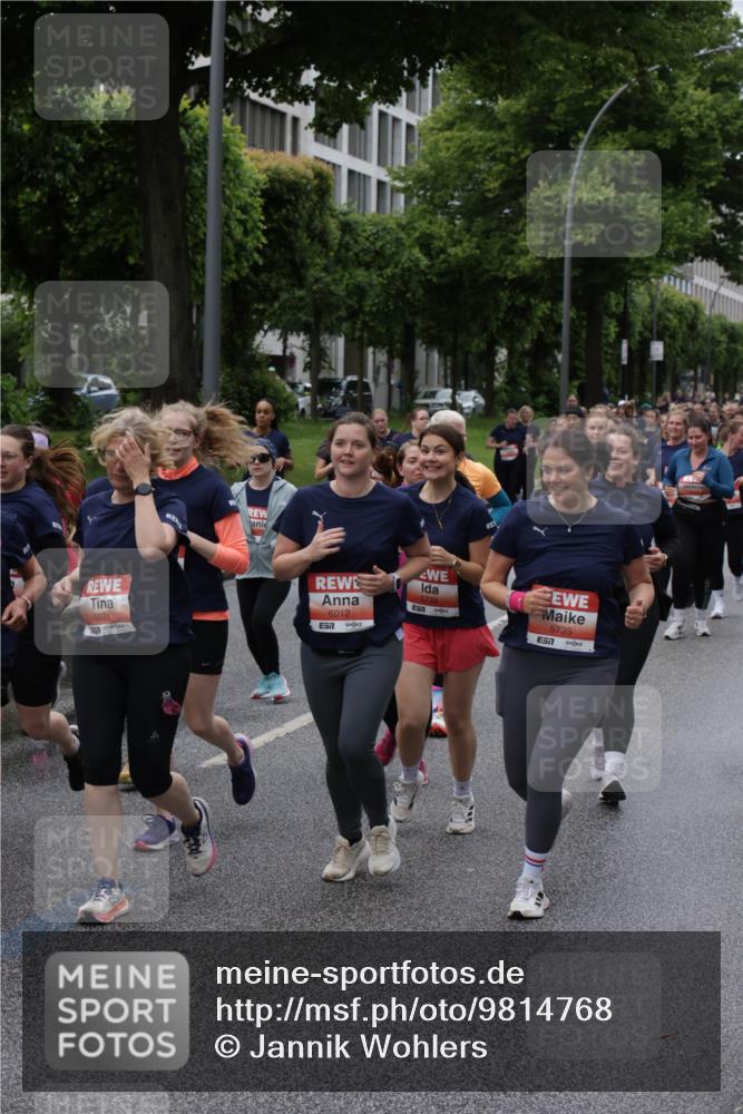 14.06.2026 - REWE Women's Run Jannik Wohlers http://msf.ph/oto/9814768 14.06.2026 10:42:00 Laufen 5071, 6012, 7, 5735, 7 meine-sportfotos.de