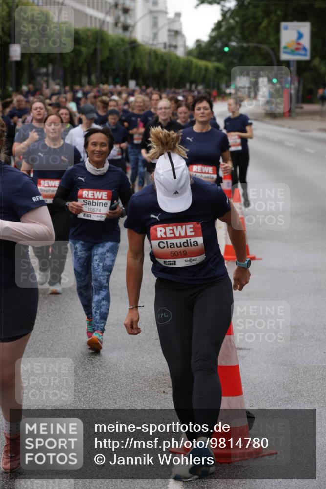 14.06.2026 - REWE Women's Run Jannik Wohlers http://msf.ph/oto/9814780 14.06.2026 10:42:04 Laufen 10574, 7, 5019 meine-sportfotos.de