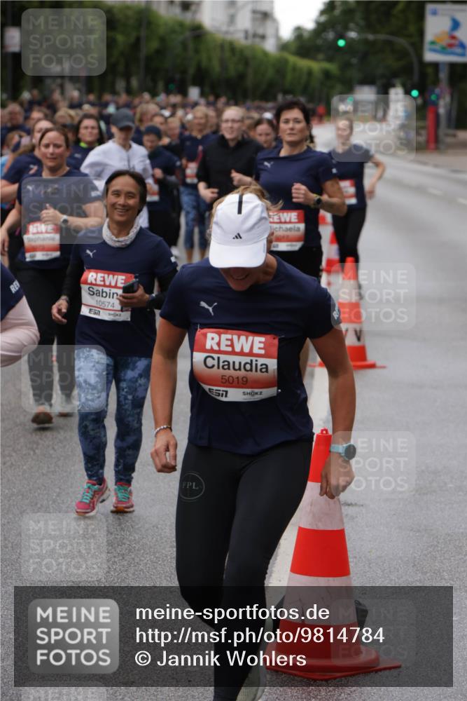 14.06.2026 - REWE Women's Run Jannik Wohlers http://msf.ph/oto/9814784 14.06.2026 10:42:04 Laufen 10574, 7, 5019, 7 meine-sportfotos.de