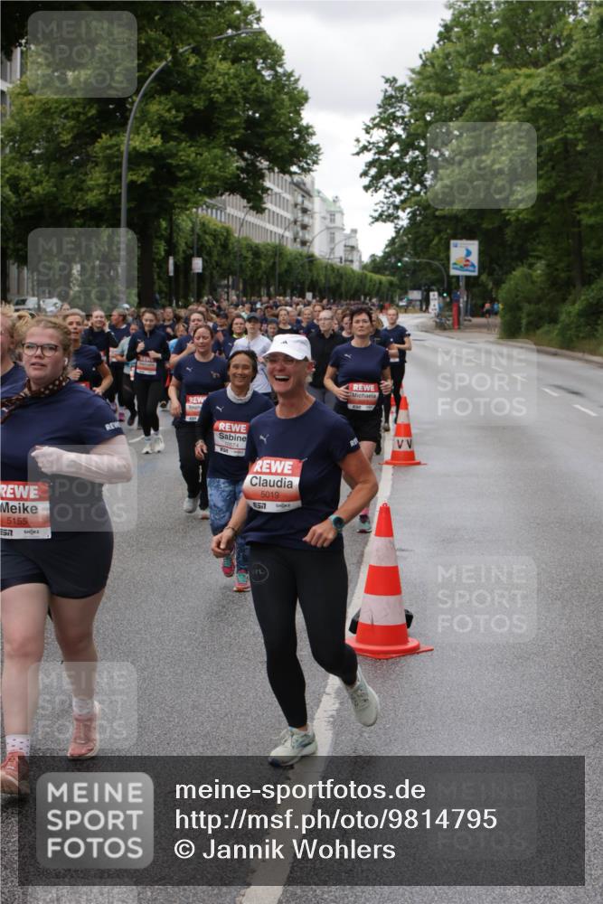 14.06.2026 - REWE Women's Run Jannik Wohlers http://msf.ph/oto/9814795 14.06.2026 10:42:04 Laufen 5155, 5019, 657 meine-sportfotos.de