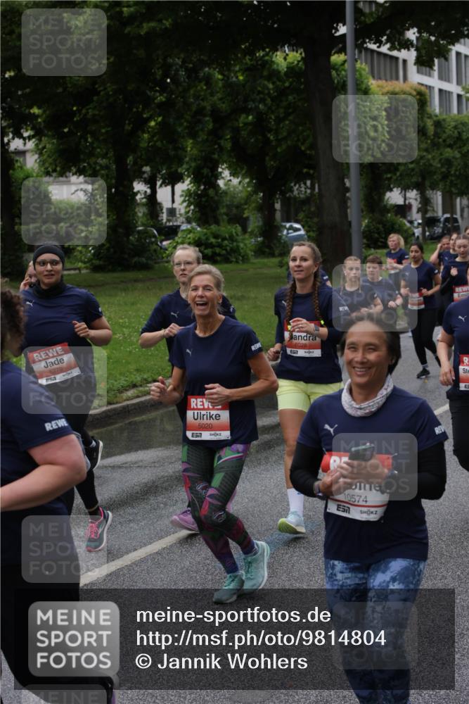 14.06.2026 - REWE Women's Run Jannik Wohlers http://msf.ph/oto/9814804 14.06.2026 10:42:07 Laufen 5279, 5020, 7, 6028, 7, 10574 meine-sportfotos.de