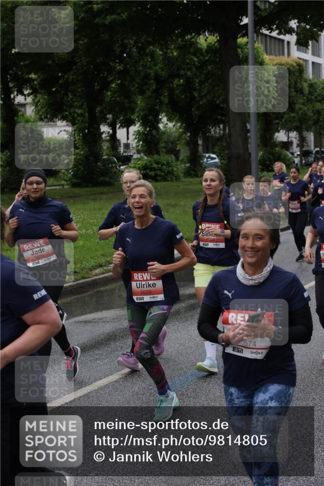 14.06.2026 - REWE Women's Run Jannik Wohlers http://msf.ph/oto/9814805 14.06.2026 10:42:07 Laufen 5279, 5020, 6028, 574 meine-sportfotos.de