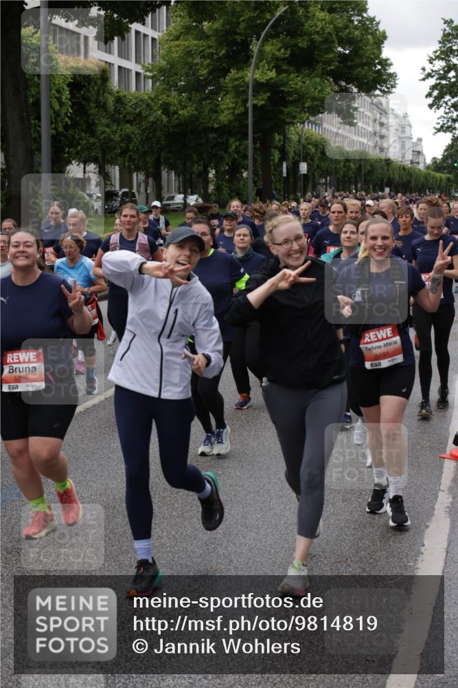 14.06.2026 - REWE Women's Run Jannik Wohlers http://msf.ph/oto/9814819 14.06.2026 10:42:11 Laufen 5256, 57, 5681, 657 meine-sportfotos.de