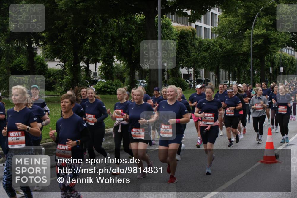 14.06.2026 - REWE Women's Run Jannik Wohlers http://msf.ph/oto/9814831 14.06.2026 10:42:16 Laufen 5016, 6018 meine-sportfotos.de