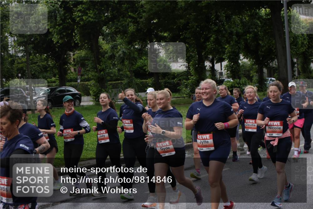 14.06.2026 - REWE Women's Run Jannik Wohlers http://msf.ph/oto/9814846 14.06.2026 10:42:17 Laufen 5385 meine-sportfotos.de