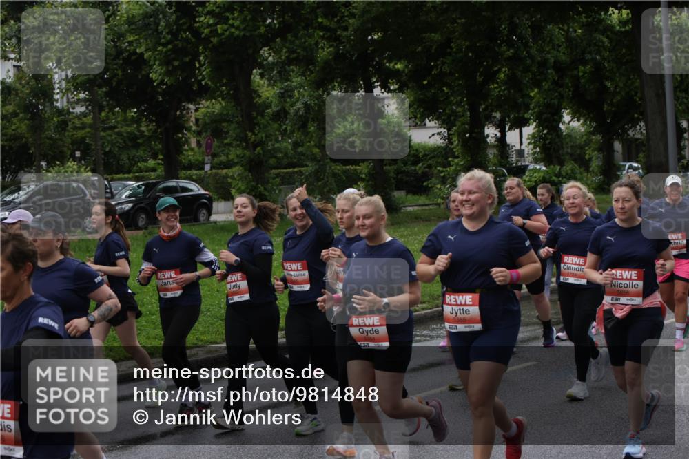 14.06.2026 - REWE Women's Run Jannik Wohlers http://msf.ph/oto/9814848 14.06.2026 10:42:17 Laufen 5385, 5856, 657 meine-sportfotos.de