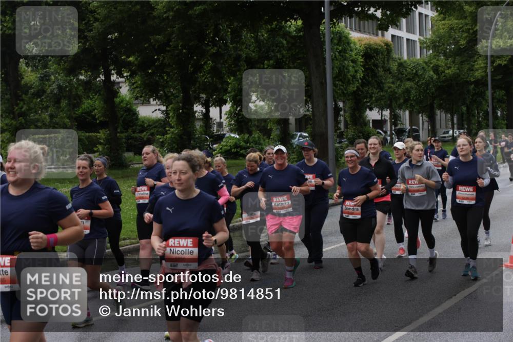 14.06.2026 - REWE Women's Run Jannik Wohlers http://msf.ph/oto/9814851 14.06.2026 10:42:18 Laufen 85, 5856, 57 meine-sportfotos.de