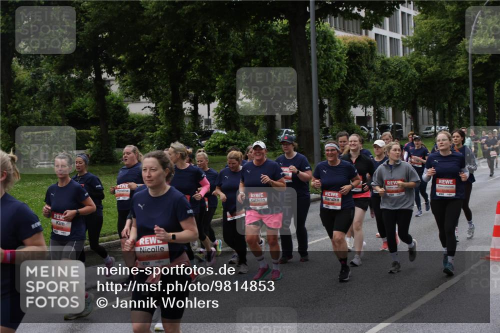 14.06.2026 - REWE Women's Run Jannik Wohlers http://msf.ph/oto/9814853 14.06.2026 10:42:18 Laufen 5856, 57 meine-sportfotos.de
