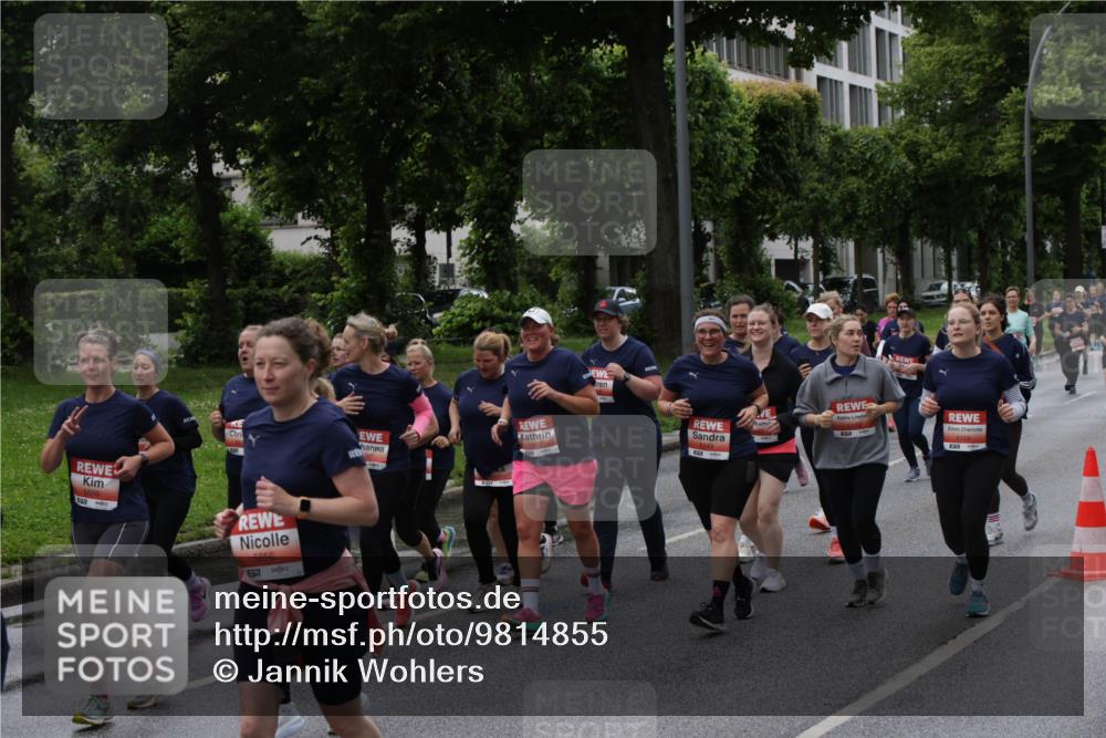 14.06.2026 - REWE Women's Run Jannik Wohlers http://msf.ph/oto/9814855 14.06.2026 10:42:18 Laufen 157, 5859, 5856, 657 meine-sportfotos.de