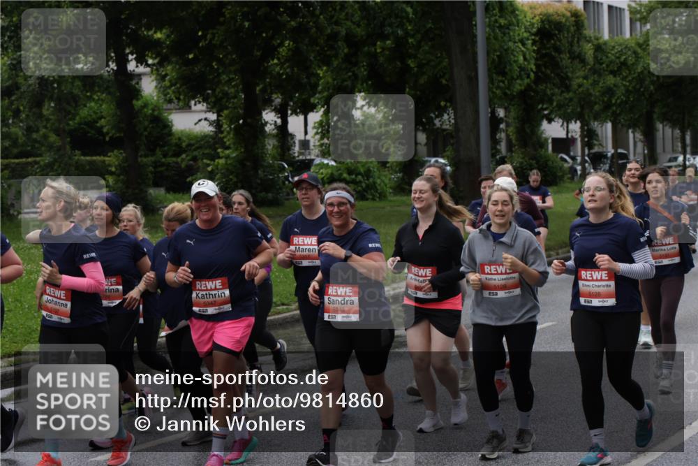 14.06.2026 - REWE Women's Run Jannik Wohlers http://msf.ph/oto/9814860 14.06.2026 10:42:19 Laufen 5197, 5347, 51, 5211, 57, 5348, 57, 57, 5129, 5128 meine-sportfotos.de