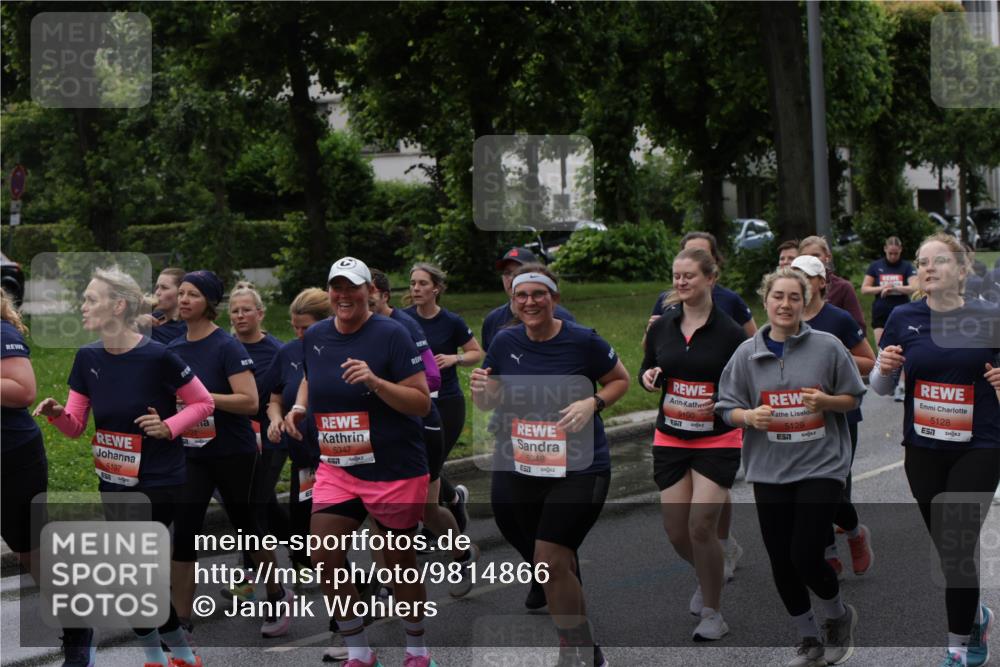 14.06.2026 - REWE Women's Run Jannik Wohlers http://msf.ph/oto/9814866 14.06.2026 10:42:20 Laufen 5197, 5347, 65, 5348, 5190, 7, 5129, 5128 meine-sportfotos.de