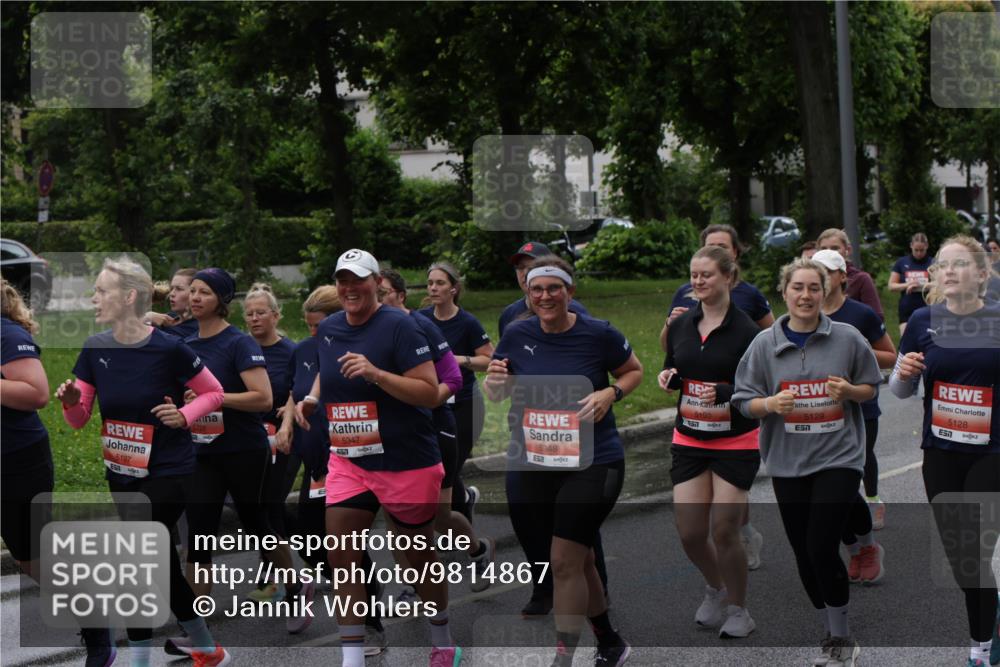 14.06.2026 - REWE Women's Run Jannik Wohlers http://msf.ph/oto/9814867 14.06.2026 10:42:20 Laufen 5197, 5347, 5348, 5190, 57, 5129, 5128 meine-sportfotos.de
