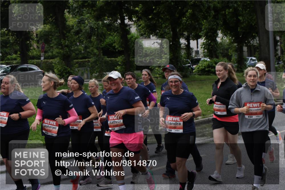 14.06.2026 - REWE Women's Run Jannik Wohlers http://msf.ph/oto/9814870 14.06.2026 10:42:20 Laufen 5197, 5722, 51, 5347, 5348, 5190, 5129 meine-sportfotos.de