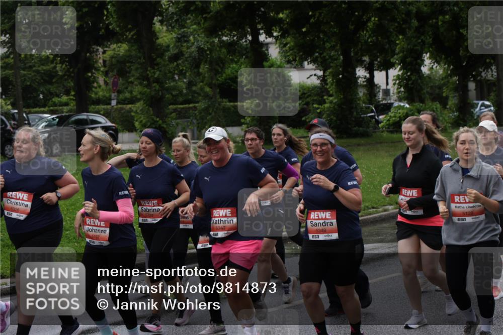 14.06.2026 - REWE Women's Run Jannik Wohlers http://msf.ph/oto/9814873 14.06.2026 10:42:20 Laufen 5926, 5197, 5722, 51, 5347, 5348, 7, 5129 meine-sportfotos.de