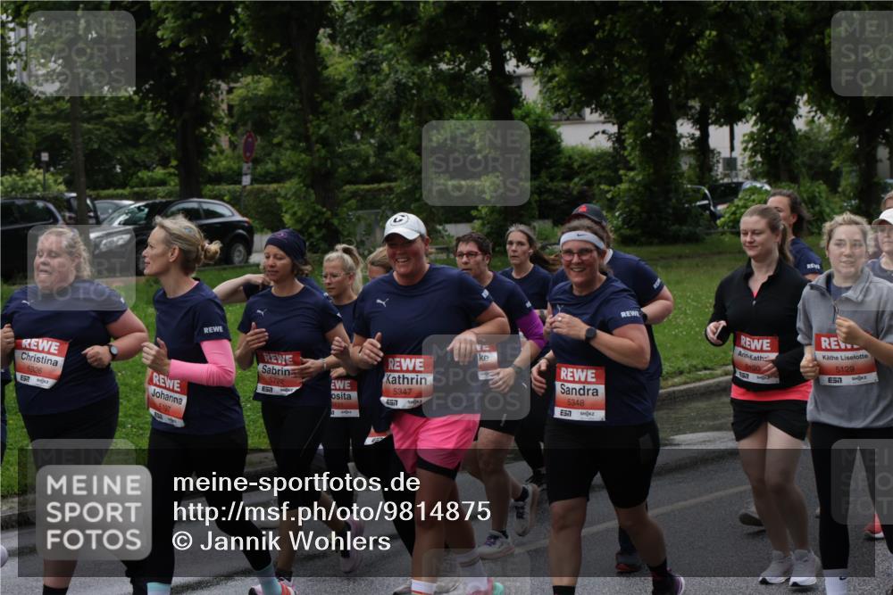 14.06.2026 - REWE Women's Run Jannik Wohlers http://msf.ph/oto/9814875 14.06.2026 10:42:20 Laufen 5926, 5197, 5722, 5347, 5348, 51, 5190, 157, 5129 meine-sportfotos.de