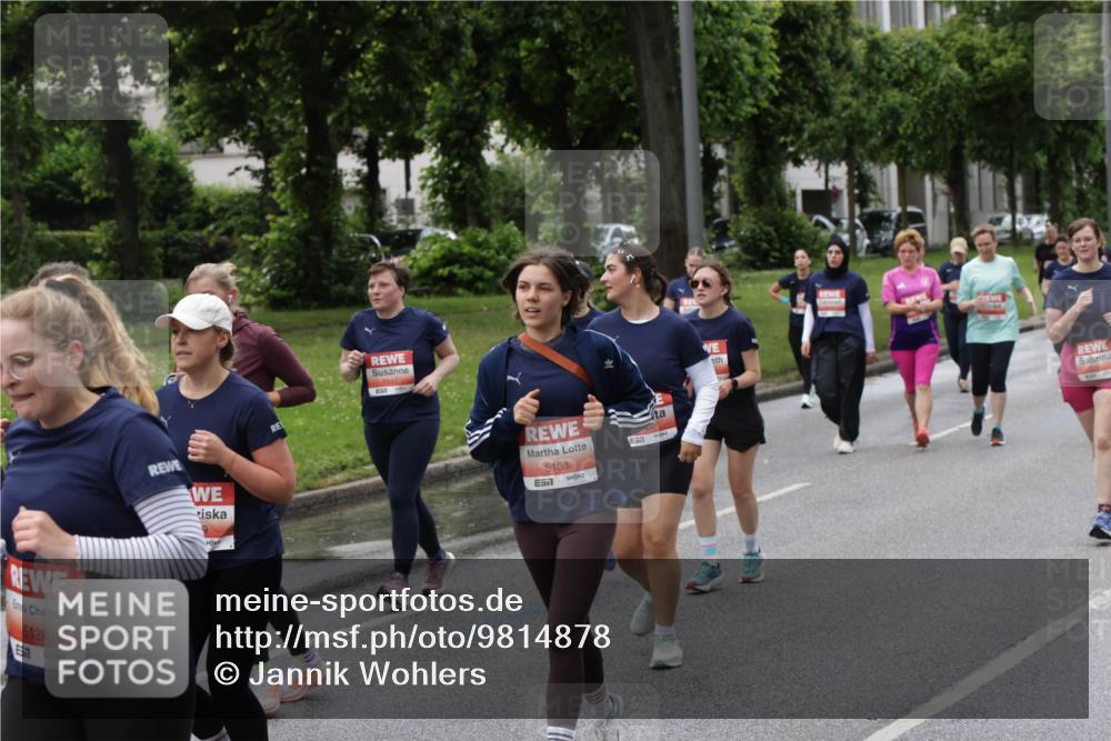 14.06.2026 - REWE Women's Run Jannik Wohlers http://msf.ph/oto/9814878 14.06.2026 10:42:21 Laufen 5128, 5131, 57, 7 meine-sportfotos.de
