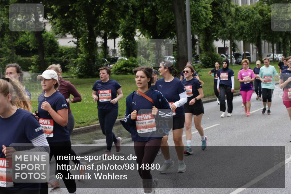14.06.2026 - REWE Women's Run Jannik Wohlers http://msf.ph/oto/9814880 14.06.2026 10:42:22 Laufen 59, 5131 meine-sportfotos.de