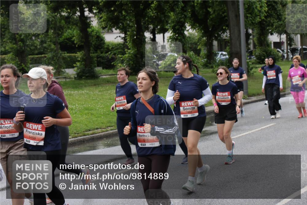 14.06.2026 - REWE Women's Run Jannik Wohlers http://msf.ph/oto/9814889 14.06.2026 10:42:22 Laufen 5931, 5459, 5145, 5131, 5900, 57 meine-sportfotos.de