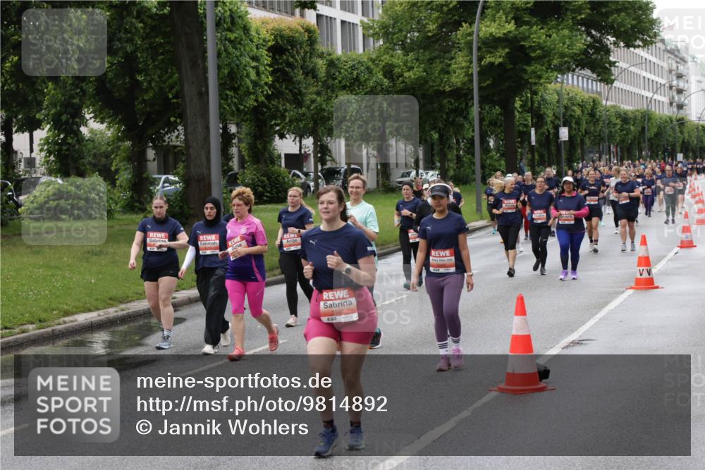 14.06.2026 - REWE Women's Run Jannik Wohlers http://msf.ph/oto/9814892 14.06.2026 10:42:23 Laufen 5100 meine-sportfotos.de