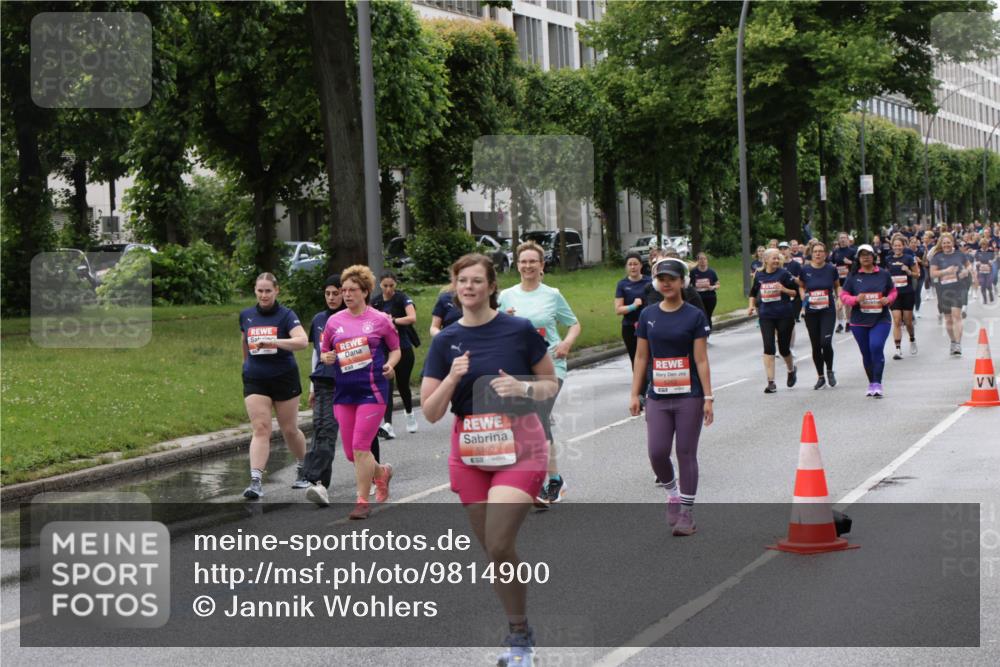 14.06.2026 - REWE Women's Run Jannik Wohlers http://msf.ph/oto/9814900 14.06.2026 10:42:24 Laufen 5100 meine-sportfotos.de
