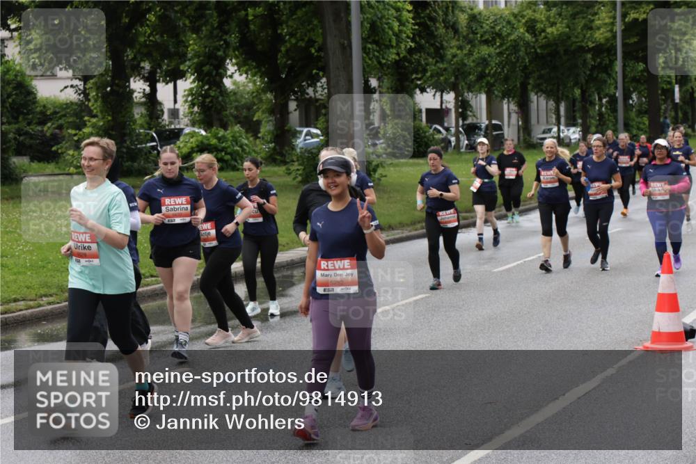 14.06.2026 - REWE Women's Run Jannik Wohlers http://msf.ph/oto/9814913 14.06.2026 10:42:27 Laufen 5028, 5252, 7 meine-sportfotos.de