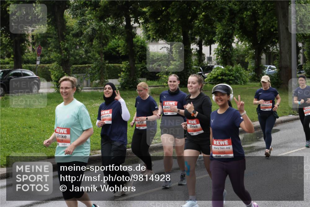 14.06.2026 - REWE Women's Run Jannik Wohlers http://msf.ph/oto/9814928 14.06.2026 10:42:28 Laufen 6028, 5617, 577, 5252 meine-sportfotos.de