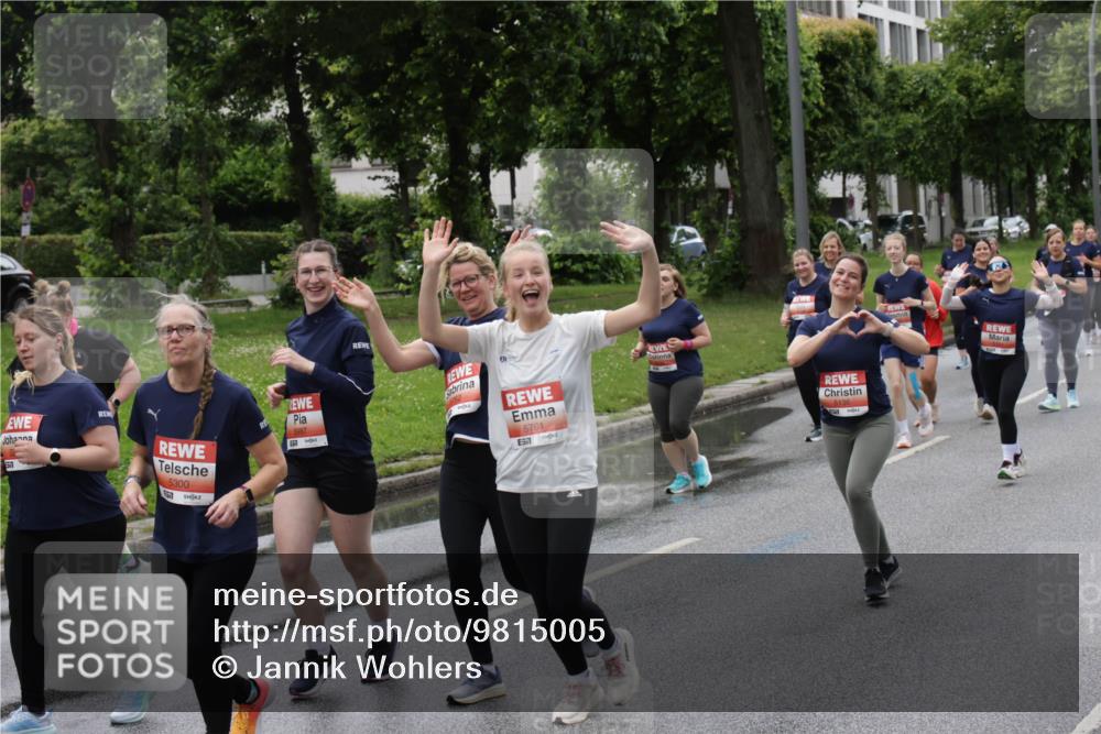 14.06.2026 - REWE Women's Run Jannik Wohlers http://msf.ph/oto/9815005 14.06.2026 10:42:40 Laufen 5300, 57, 5761, 6517, 57 meine-sportfotos.de