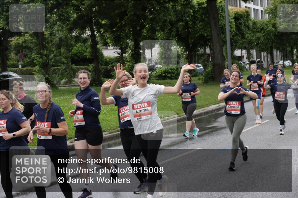 14.06.2026 - REWE Women's Run Jannik Wohlers http://msf.ph/oto/9815008 14.06.2026 10:42:41 Laufen 99, 67, 987, 5300, 5762, 5761, 57, 5136 meine-sportfotos.de