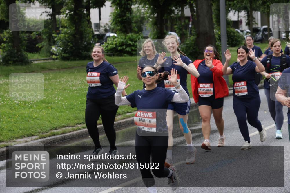 14.06.2026 - REWE Women's Run Jannik Wohlers http://msf.ph/oto/9815022 14.06.2026 10:42:43 Laufen 6059, 5191, 5, 5612 meine-sportfotos.de