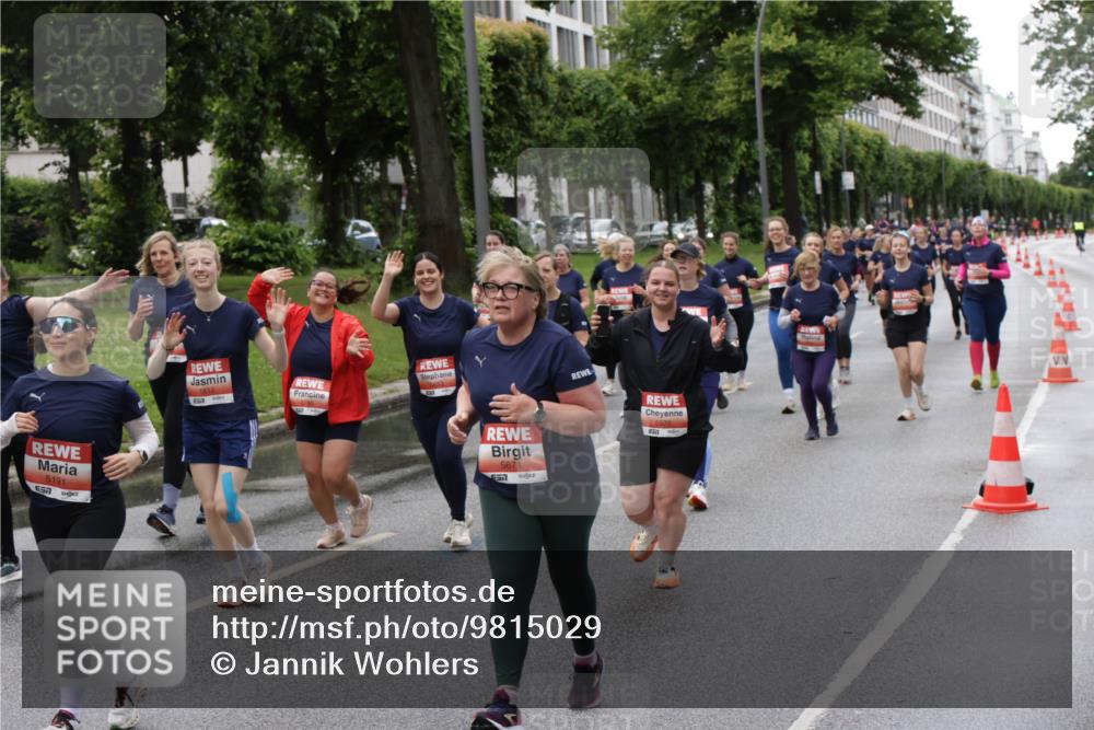 14.06.2026 - REWE Women's Run Jannik Wohlers http://msf.ph/oto/9815029 14.06.2026 10:42:44 Laufen 5191, 657, 5612, 5671 meine-sportfotos.de