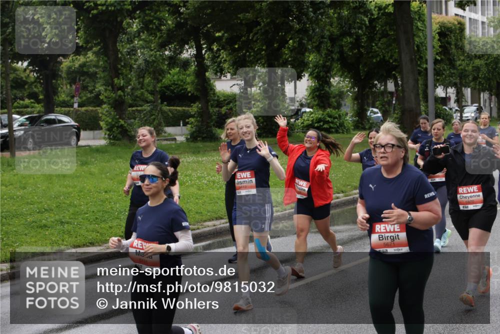 14.06.2026 - REWE Women's Run Jannik Wohlers http://msf.ph/oto/9815032 14.06.2026 10:42:45 Laufen 5181, 5612, 57, 5671, 5870 meine-sportfotos.de
