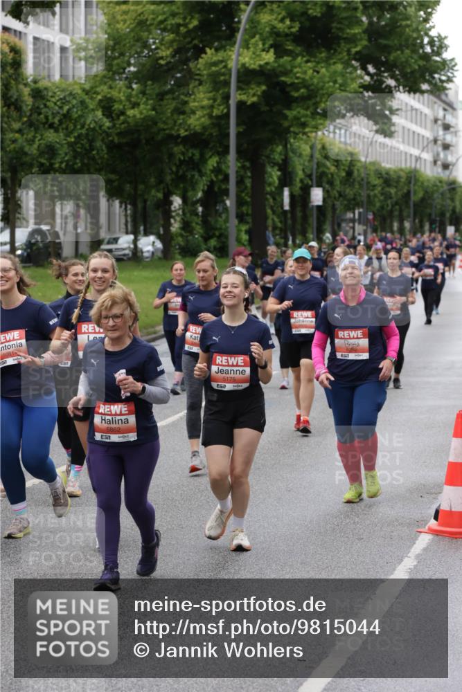 14.06.2026 - REWE Women's Run Jannik Wohlers http://msf.ph/oto/9815044 14.06.2026 10:42:48 Laufen 5081, 5862, 51, 5175, 7, 6052, 7 meine-sportfotos.de